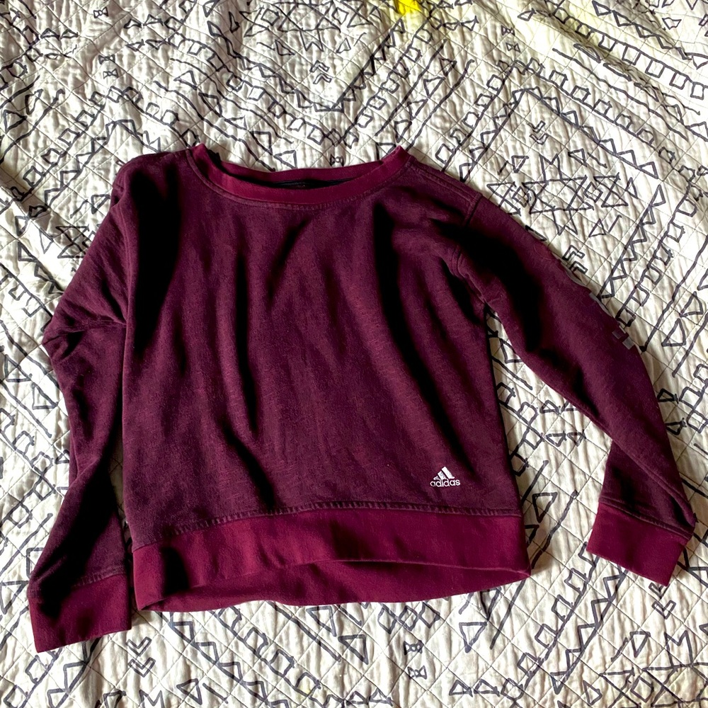 Lightweight workout sweatshirt!!